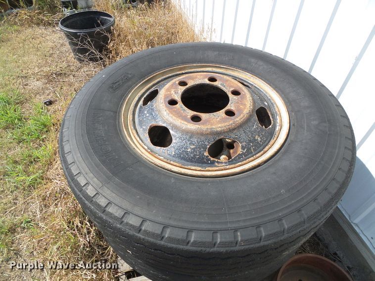 image for item DG0168 1973 Ford F600 grain truck