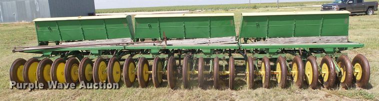 image for item DG0170 (3) John Deere LZ hoe grain drills