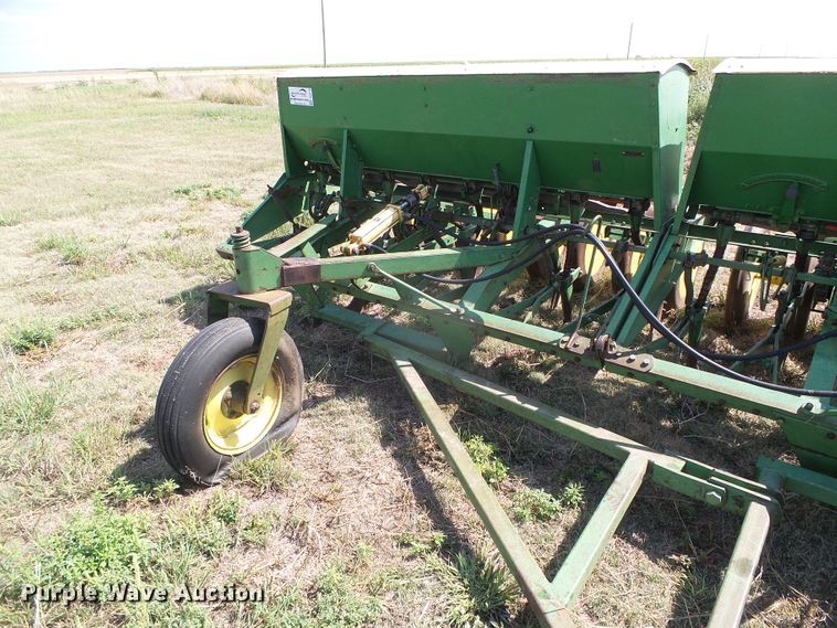 image for item DG0170 (3) John Deere LZ hoe grain drills