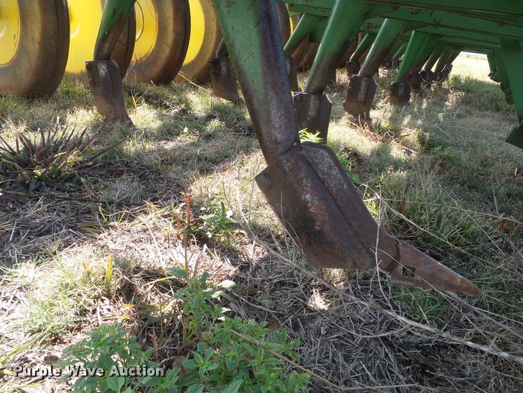 image for item DG0170 (3) John Deere LZ hoe grain drills