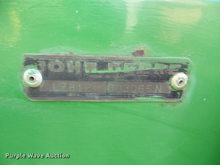 image for item DG0170 (3) John Deere LZ hoe grain drills