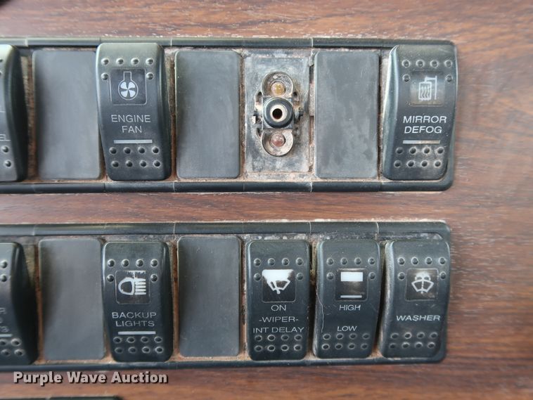 image for item DG4098 2001 Western Star 4964SX spreader truck