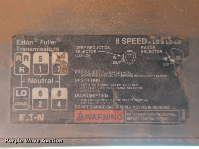 image for item DG4098 2001 Western Star 4964SX spreader truck