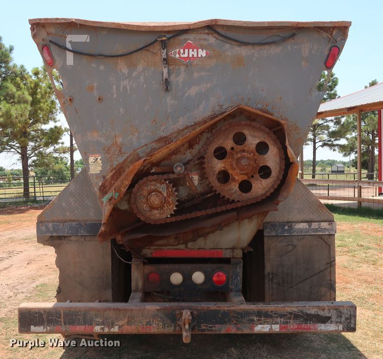 image for item DG4098 2001 Western Star 4964SX spreader truck