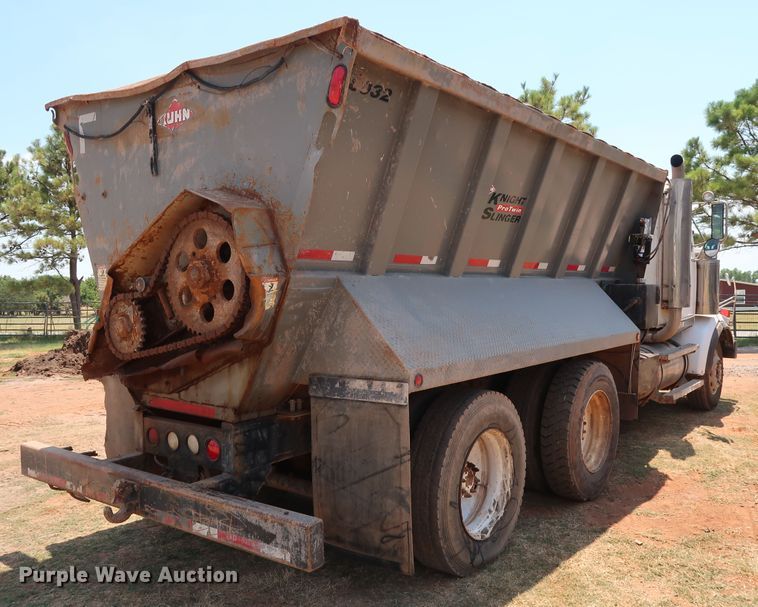 image for item DG4098 2001 Western Star 4964SX spreader truck