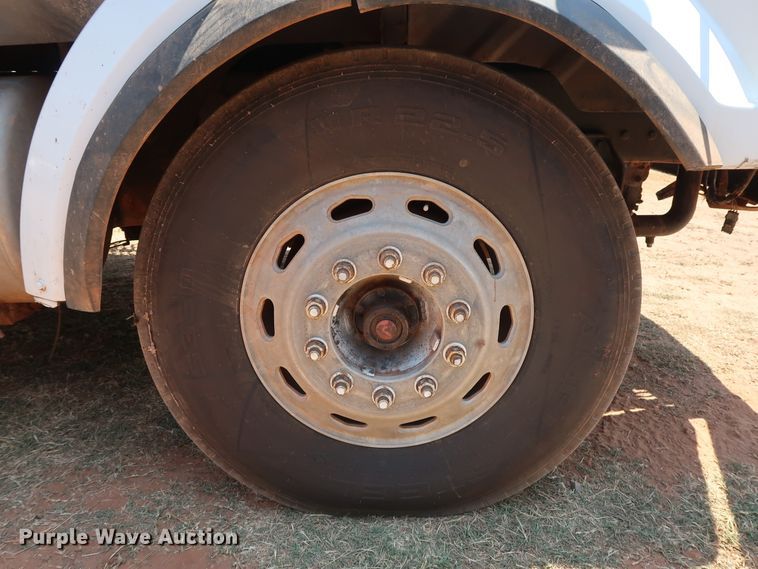 image for item DG4098 2001 Western Star 4964SX spreader truck