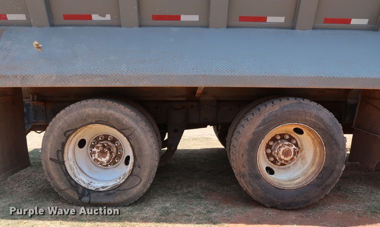 image for item DG4098 2001 Western Star 4964SX spreader truck