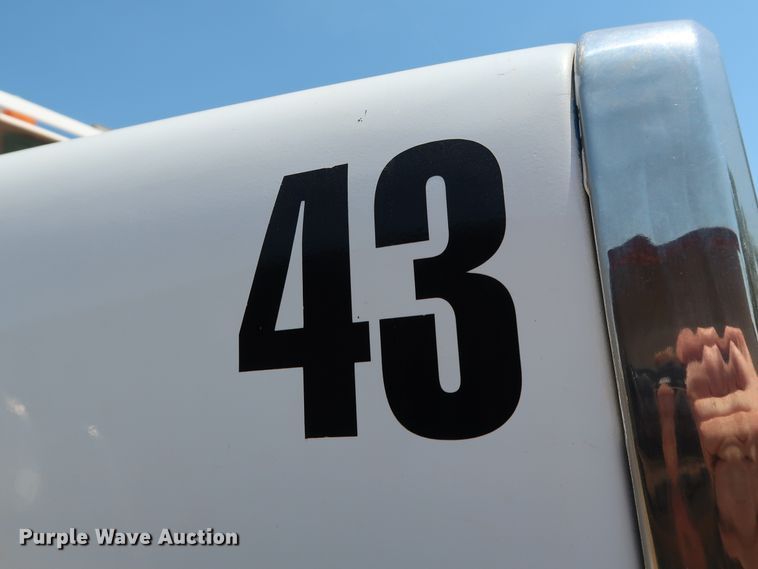 image for item DG4098 2001 Western Star 4964SX spreader truck