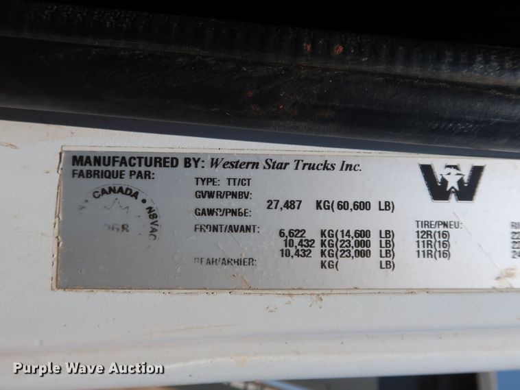 image for item DG4098 2001 Western Star 4964SX spreader truck