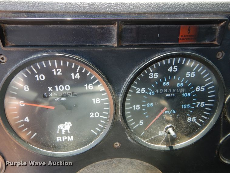 image for item DG4101 2002 Mack CL713 spreader truck