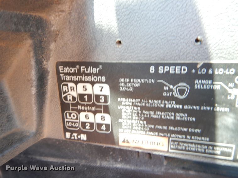 image for item DG4101 2002 Mack CL713 spreader truck