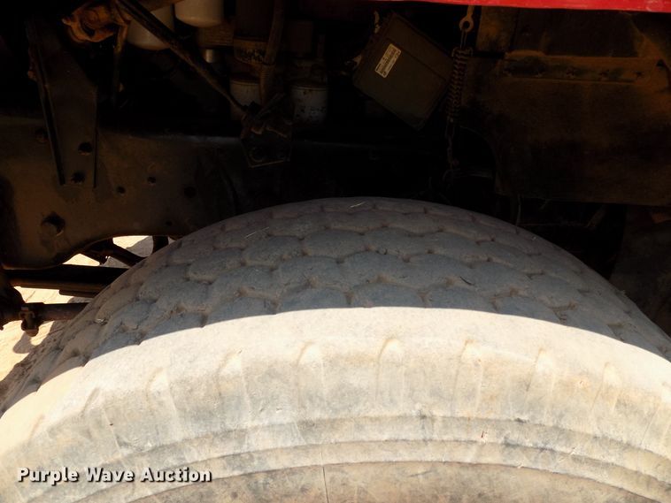 image for item DG4101 2002 Mack CL713 spreader truck