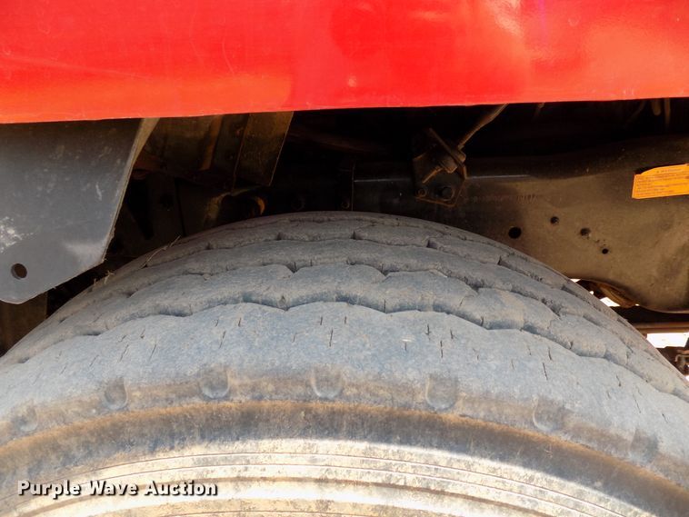 image for item DG4101 2002 Mack CL713 spreader truck