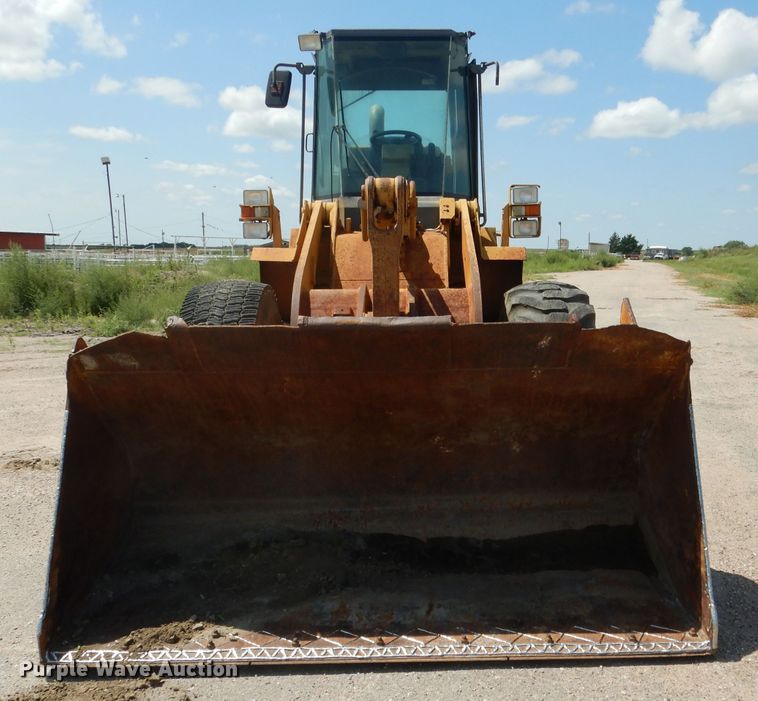 image for item DG5821 1997 Case 721B wheel loader