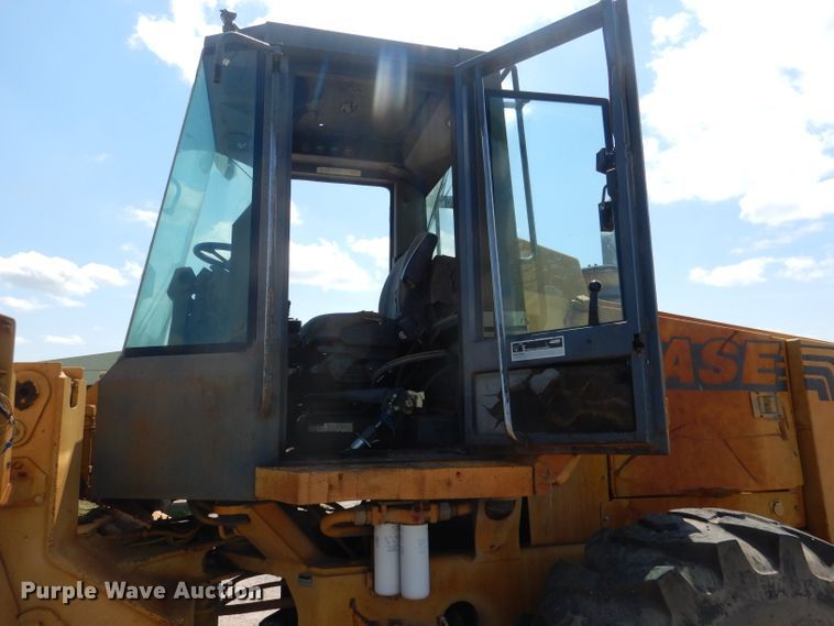 image for item DG5821 1997 Case 721B wheel loader