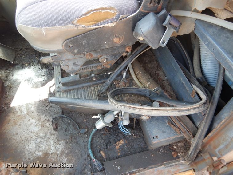 image for item DG5821 1997 Case 721B wheel loader