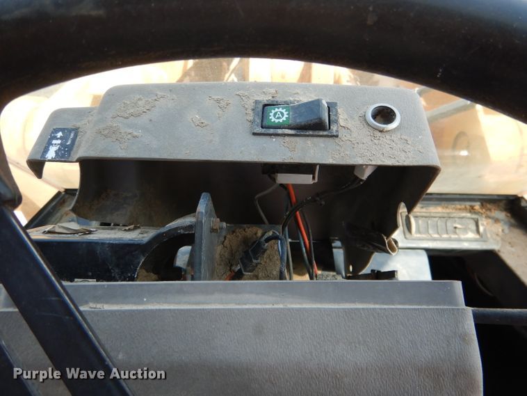 image for item DG5821 1997 Case 721B wheel loader