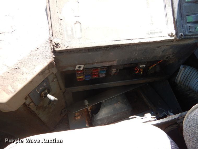 image for item DG5821 1997 Case 721B wheel loader