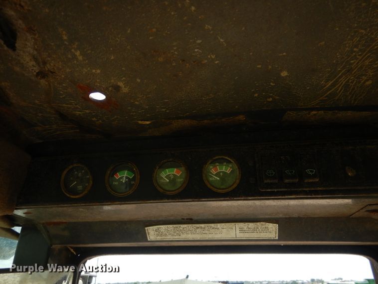 image for item DG5821 1997 Case 721B wheel loader