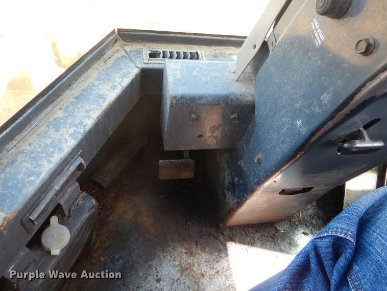 image for item DG5821 1997 Case 721B wheel loader