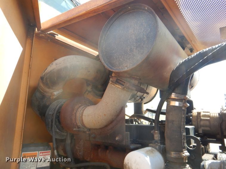 image for item DG5821 1997 Case 721B wheel loader