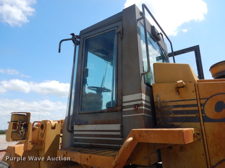 image for item DG5821 1997 Case 721B wheel loader