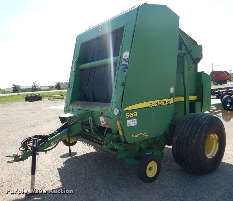 image for item DG5822 2009 John Deere 568 Mega Wide Plus round baler