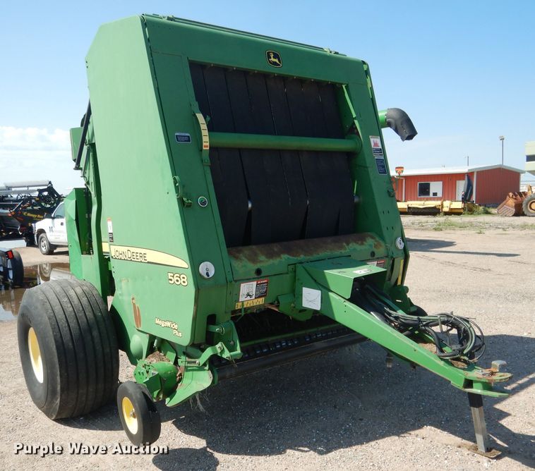 image for item DG5822 2009 John Deere 568 Mega Wide Plus round baler