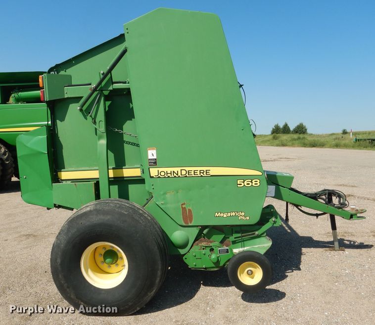 image for item DG5822 2009 John Deere 568 Mega Wide Plus round baler