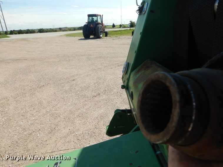 image for item DG5822 2009 John Deere 568 Mega Wide Plus round baler