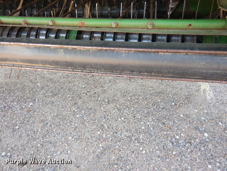 image for item DG5822 2009 John Deere 568 Mega Wide Plus round baler