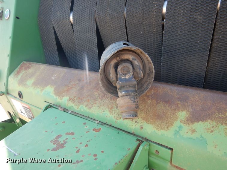 image for item DG5822 2009 John Deere 568 Mega Wide Plus round baler