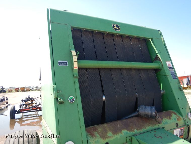 image for item DG5822 2009 John Deere 568 Mega Wide Plus round baler