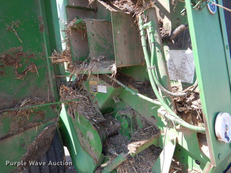 image for item DG5822 2009 John Deere 568 Mega Wide Plus round baler