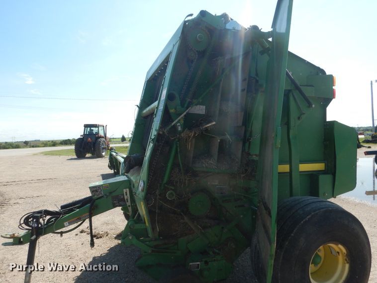 image for item DG5822 2009 John Deere 568 Mega Wide Plus round baler