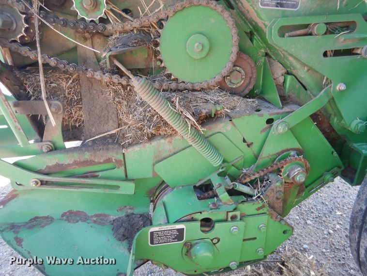 image for item DG5822 2009 John Deere 568 Mega Wide Plus round baler