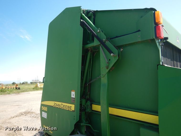 image for item DG5822 2009 John Deere 568 Mega Wide Plus round baler