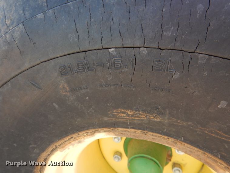 image for item DG5822 2009 John Deere 568 Mega Wide Plus round baler