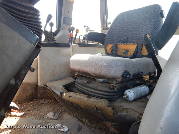 image for item DG5823 1997 Case IH 5240 tractor