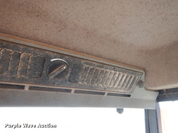 image for item DG5823 1997 Case IH 5240 tractor