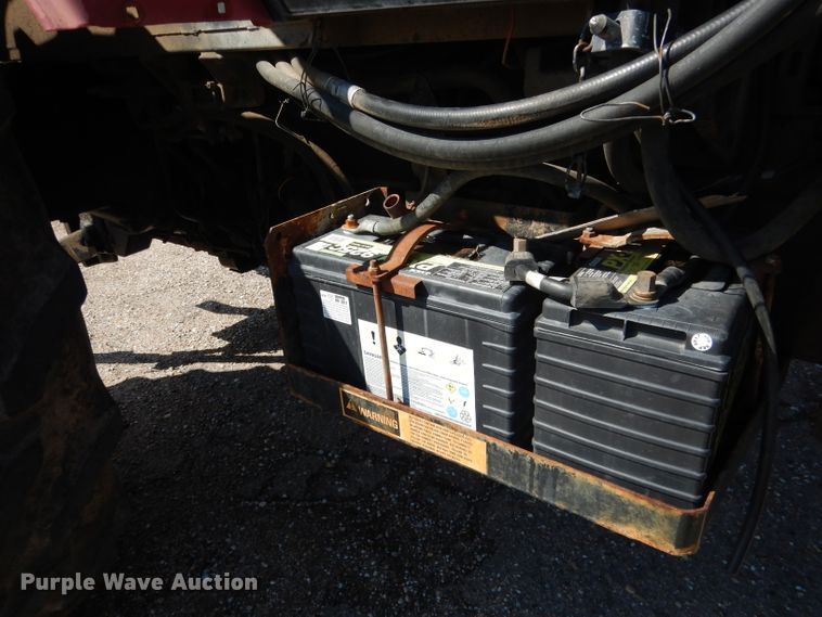 image for item DG5823 1997 Case IH 5240 tractor