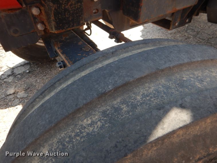 image for item DG5823 1997 Case IH 5240 tractor