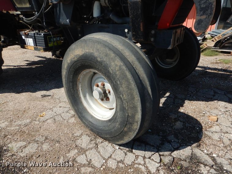 image for item DG5823 1997 Case IH 5240 tractor