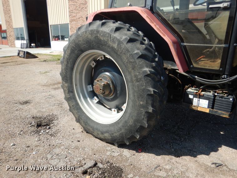 image for item DG5823 1997 Case IH 5240 tractor