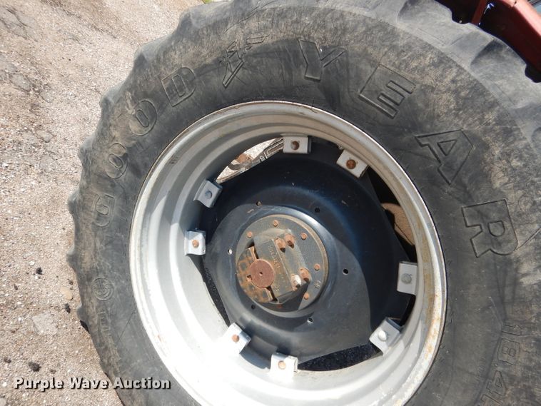 image for item DG5823 1997 Case IH 5240 tractor