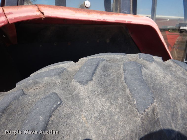 image for item DG5823 1997 Case IH 5240 tractor