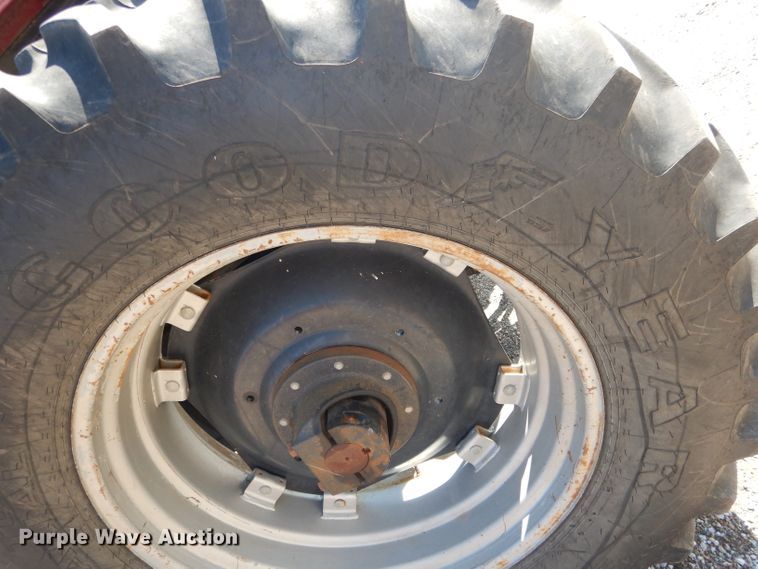 image for item DG5823 1997 Case IH 5240 tractor