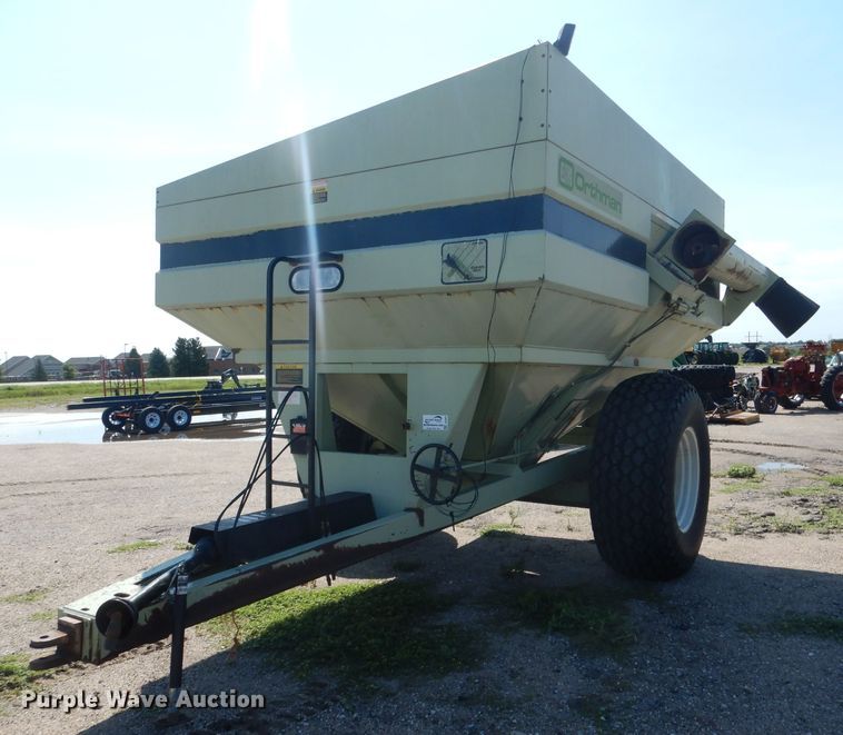 image for item DG5824 Orthman 608-020 grain cart