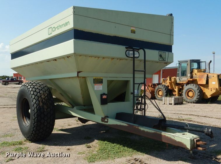 image for item DG5824 Orthman 608-020 grain cart