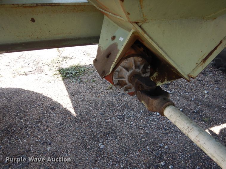 image for item DG5824 Orthman 608-020 grain cart